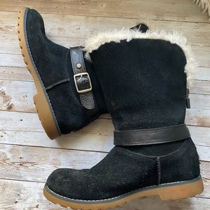UGG Nessa Kids winter boot. Size 3